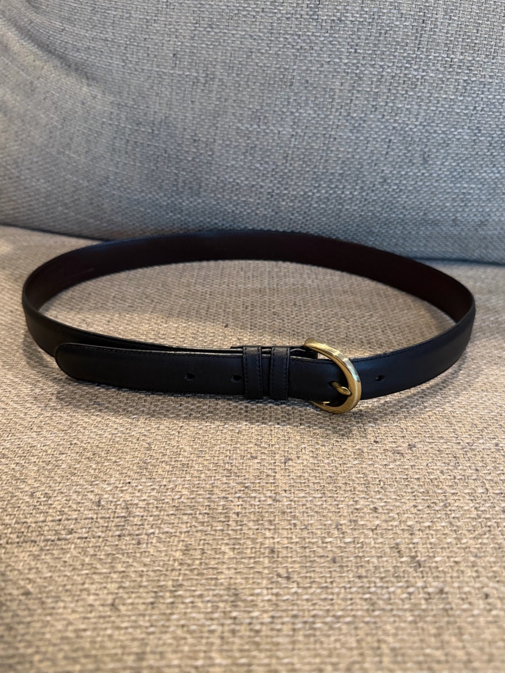 EUC - Vintage Coach Black Leather Belt with Gold Round Buckle - Medium